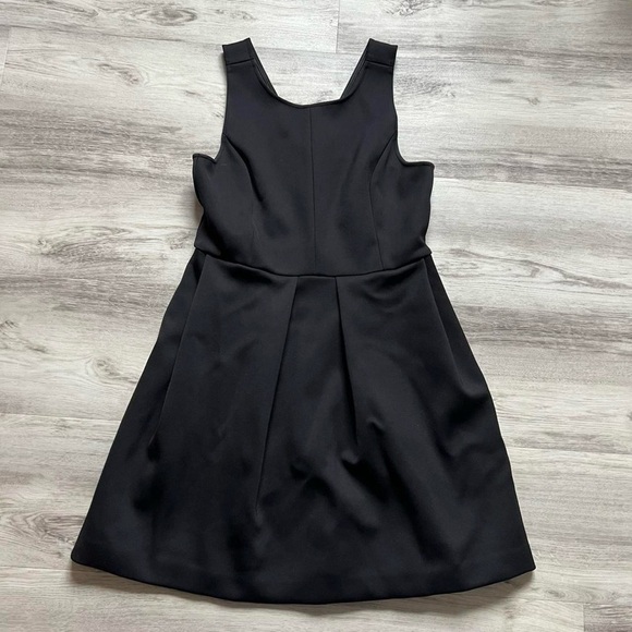 Madewell Dresses & Skirts - Madewell Black Sleeveless Mini Dress